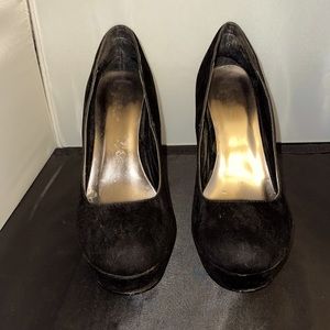 Mixx Shuz | Black Round Toe Heels